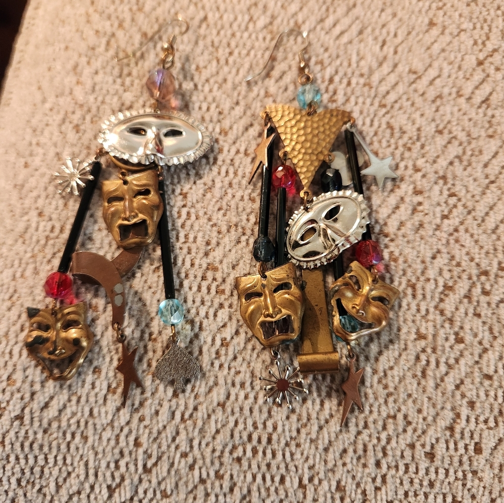 ARTISAN ASYMMETRICAL THEATRICAL MASK PIERCED EARRINGS